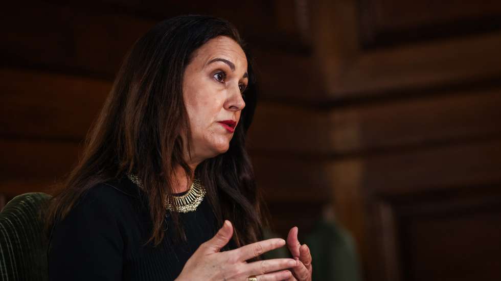 A ministra da Justiça, Rita Alarcão Júdice, em entrevista à agência Lusa, sobre a violência doméstica, em Lisboa, 21 de abril de 2026. (ACOMPANHA TEXTO DA LUSA DO DIA 27 DE ABRIL DE 2026). RODRIGO ANTUNES/LUSA