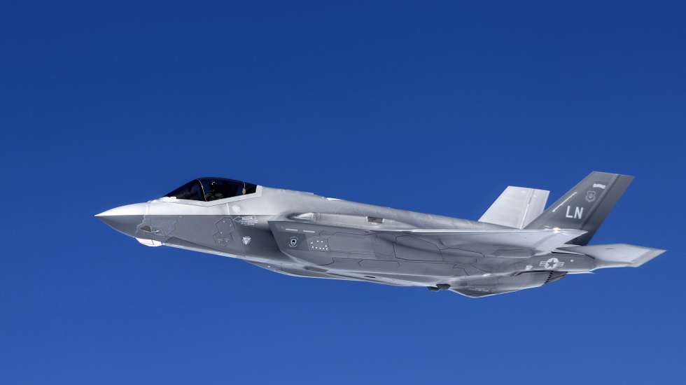epa12534016 (FILE) - A US Air Force F-35 fighter jet participates in exercise 'Ramstein Flag 2024' in Greece, 04 October 2024 (reissued 18 November 2025). President Trump announced a plan to sell F-35 fighter jets, the US' most advanced stealth warplane, to Saudi Arabia just before Saudi Crown Prince Mohammed bin Salman's visit to the White House.  EPA/SEBASTIEN NOGIER