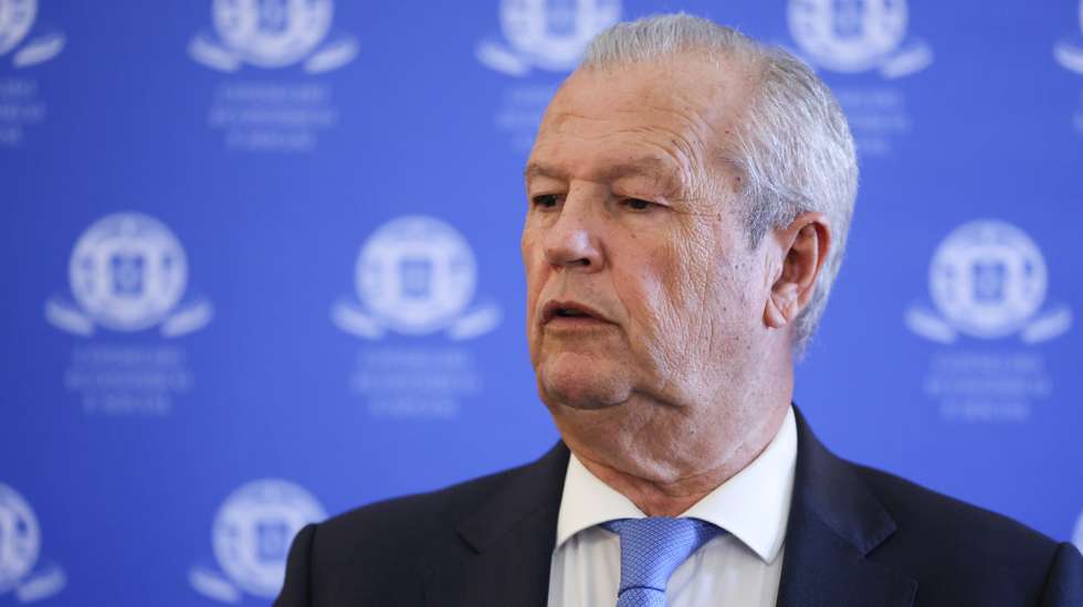 O presidente da Confederação do Turismo de Portugal (CTP), Francisco Calheiros, fala aos jornalistas após a reunião plenária da Comissão Permanente de Concertação Social, no Conselho Económico e Social (CES), em Lisboa, 07 de maio de 2026. ANTÓNIO COTRIM/LUSA