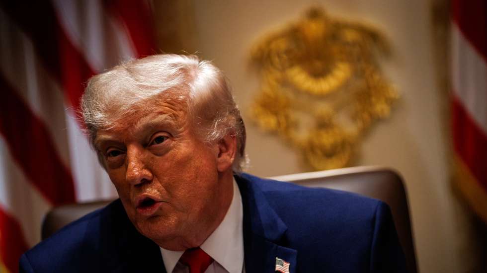 epa12998489 US President Donald Trump speaks during a Cabinet meeting in the Cabinet Room of the White House in Washington, DC, USA, 27 May 2026. Trump held the meeting with members of his Cabinet amid ongoing US-Iran negotiations.  EPA/SAMUEL CORUM / POOL