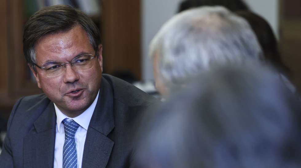 O ministro Adjunto e da Reforma do Estado, Gonçalo Matias, fala perante a Comissão da Reforma do Estado e Poder Local, na Assembleia da República em Lisboa, 06 de outubro de 2026. TIAGO PETINGA/LUSA