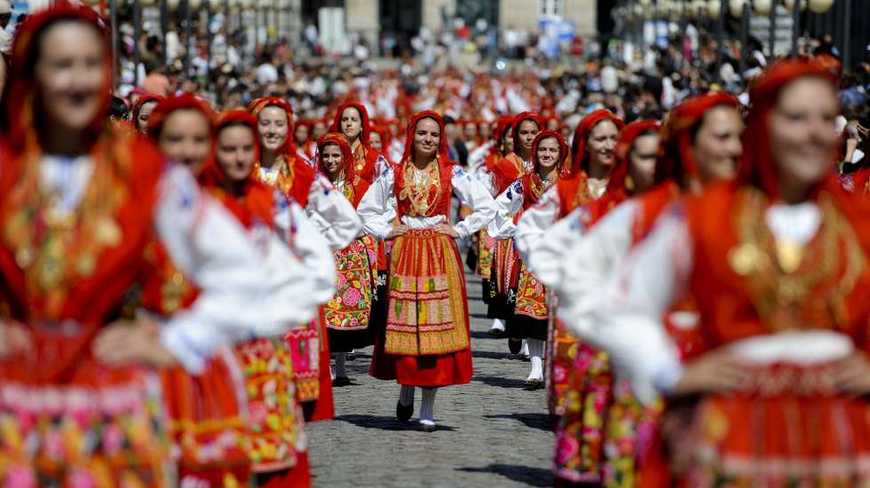 A idade mais comum das inscrições para o desfile é de 17 anos