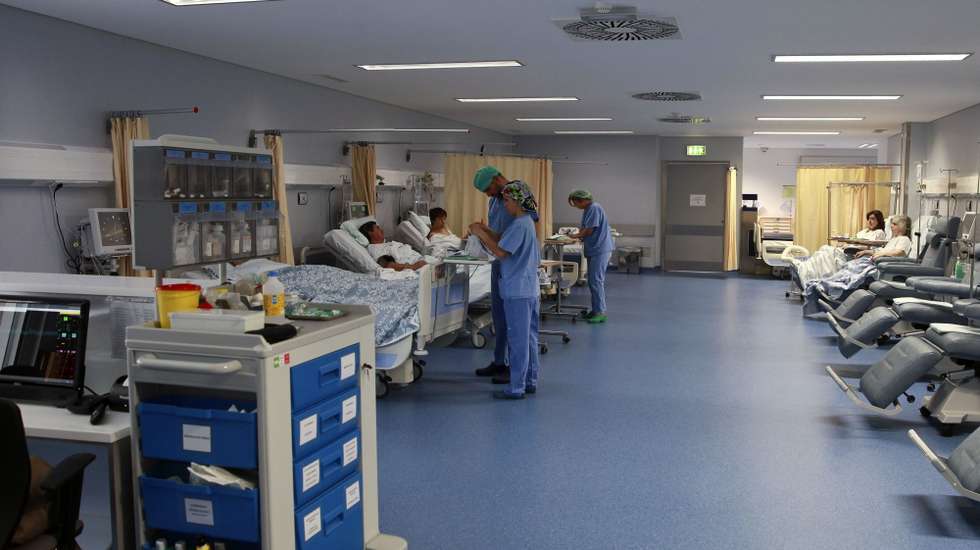 Governo reconhece que há "uma proporção relevante" de casos por diagnosticar por causa das limitações de capacidade de resposta do modelo assistencial atual