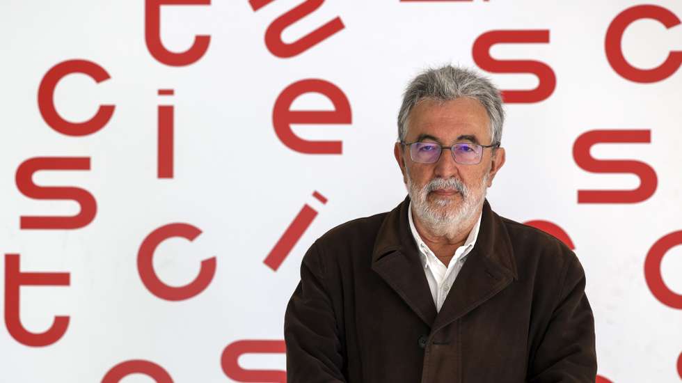 Rui Pena Pires esclarece que nos anos 60 também havia emigração portuguesa qualificada