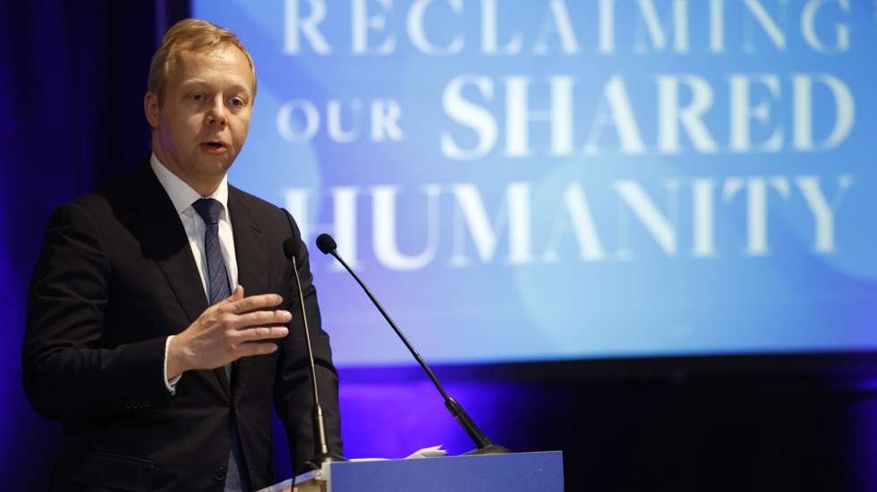 epa11685047 European Union Special Representative for the Middle East Peace Process, Sven Koopmans delivers a speech during the opening ceremony of the Euro-Mediterranean Civil Society Conference against the polarization generated in the Middle East, in Barcelona, Spain, 26 October 2024.  EPA/TONI ALBIR / POOL