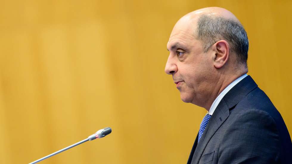 epa11220521 Manuel Pizarro, Minister of Health of Portugal, speaks during the 67th session of the Commission on Narcotic Drugs (CND) at the United Nations (UN) seat in Vienna, Austria, 14 March 2024. The 67th session of the CND takes place from 14 to 22 March 2024 in Vienna.  EPA/MAX SLOVENCIK
