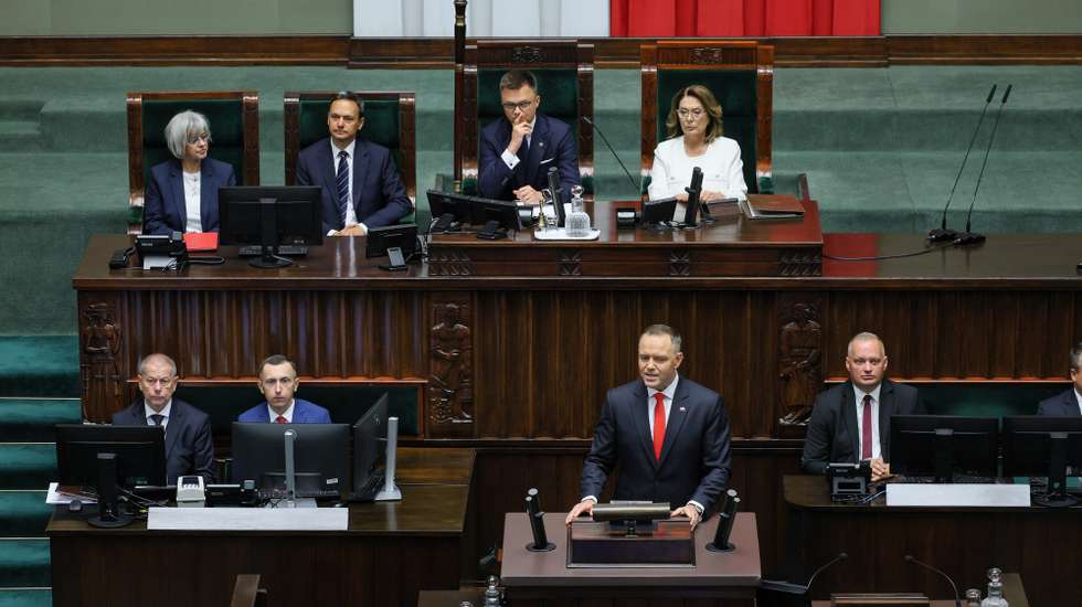 epa12285768 Polish President Karol Nawrocki speaks during his swearing-in ceremony before the National Assembly in Warsaw, Poland, 06 August 2025.  EPA/PAWEL SUPERNAK POLAND OUT