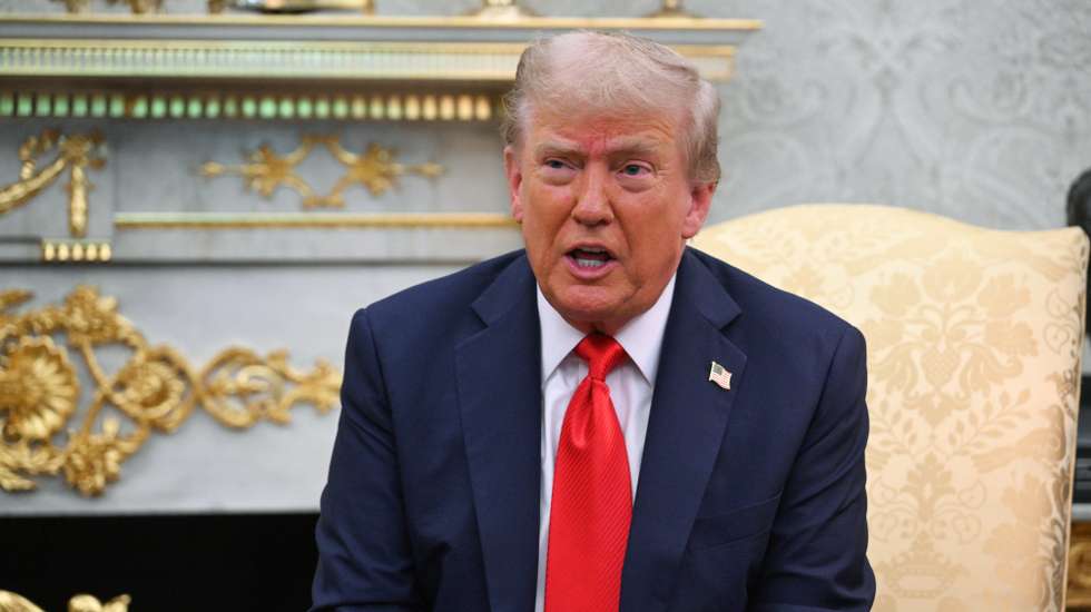 epa12349484 US President Donald J. Trump and Polish President Karol Nawrocki (not pictured) attend their meeting at the White House in Washington, DC, USA, 03 September 2025. Today’s talks will focus primarily on military and energy security, as well as peace negotiations aimed at ending Russian aggression in Ukraine. This is Karol Nawrocki’s first foreign visit since being sworn in as President of the Republic of Poland.  EPA/RADEK PIETRUSZKA POLAND OUT