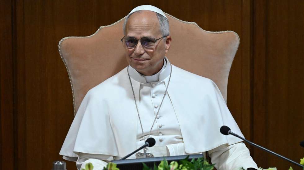 epa12992432 Pope Leo XIV attends the presentation of the his first encyclical letter 'Magnifica humanitas', in Vatican City, 25 May 2026. This document focuses on preserving the human dignity in the era of Artificial Intelligence.  EPA/MAURIZIO BRAMBATTI