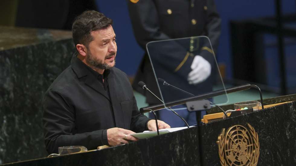 epa13258320 President of Ukraine Volodymyr Zelensky speaks during the General Debate of the 81st session of the United Nations General Assembly at United Nations Headquarters in New York, New York, USA, 23 September 2026.  EPA/SARAH YENESEL
