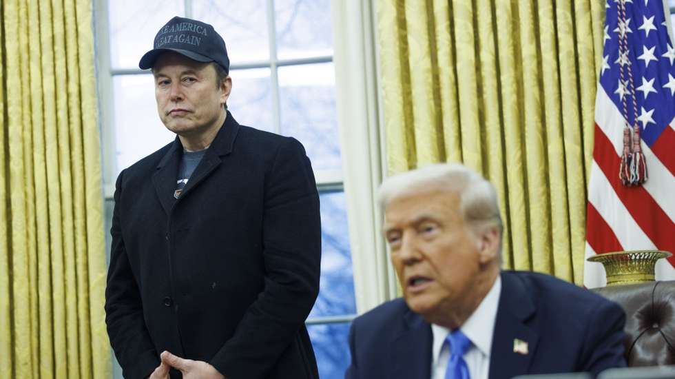 epa11889322 US President Donald J. Trump (R) gives remarks to the media in the Oval Office of the White House, as he meets with US entrepreneur and U.S. special government employee Elon Musk (L), in Washington, DC, USA, 11 February 2025.  EPA/Aaron Schwartz / POOL