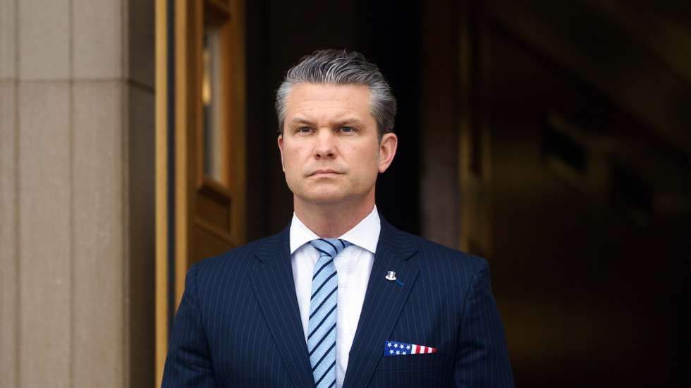 epa12075340 US Secretary of Defense Pete Hegseth looks on ahead of a meeting with the foreign and defense ministers of Peru at the Pentagon in Arlington, Virginia, USA, 05 May 2025.  EPA/WILL OLIVER