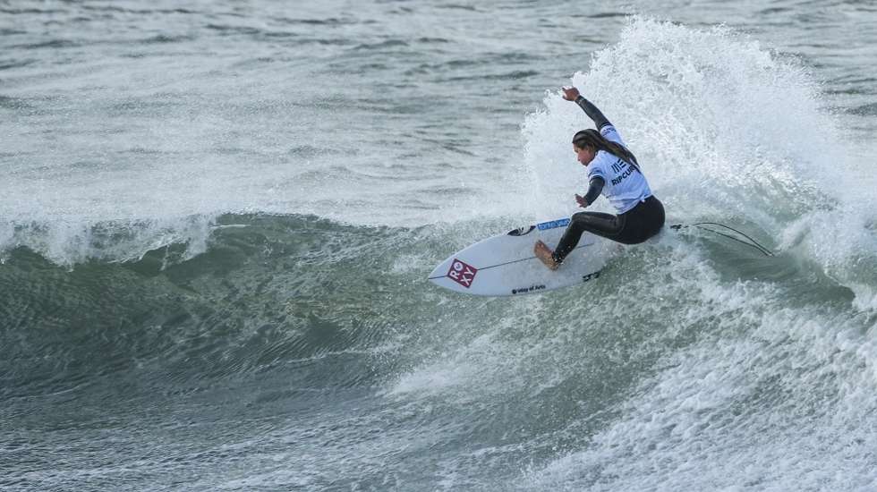 Portuguese surfer Francisca Veselko, during the World Surfing Championship stage, which takes place at Praia dos Super Tubos in Peniche, March 10, 2024. CARLOS BARROSO/LUSA