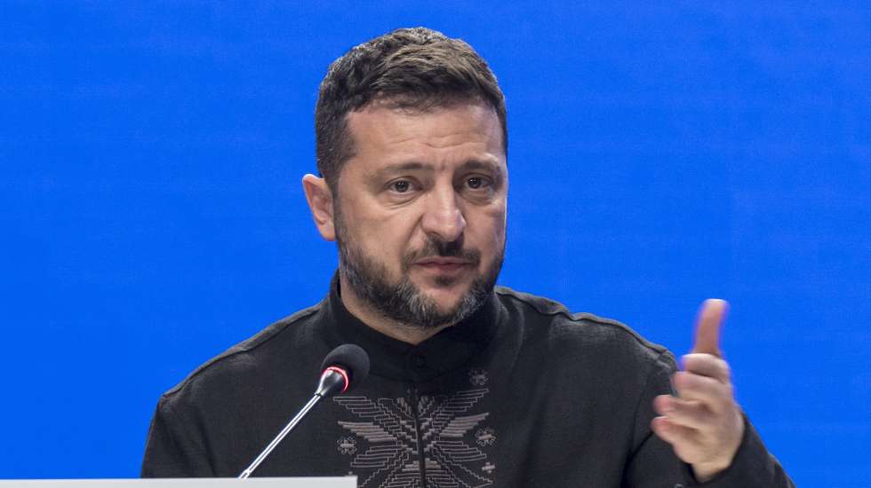 epaselect epa13189012 Ukrainian President Volodymyr Zelensky attends a joint press conference during the Coalition of the Willing summit in Kyiv, Ukraine, 24 August 2026.  EPA/MAXYM MARUSENKO