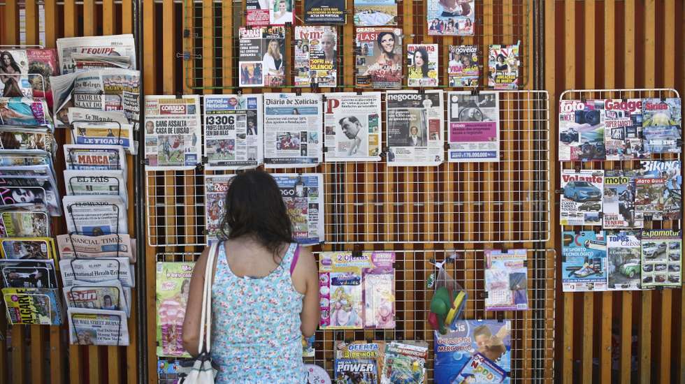 O aumento "fragiliza ainda mais a sustentabilidade económica" dos media, disse a API