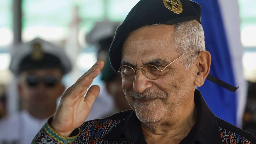 epa10401289 East Timor's President Jose Ramos Horta salutes during a ceremony to mark the 21st anniversary of Timor Leste’s Defence Force (F-FDTL) Naval component in Hera, East Timor, also known as Timor Leste, 12 January 2023.  EPA/ANTONIO DASIPARU