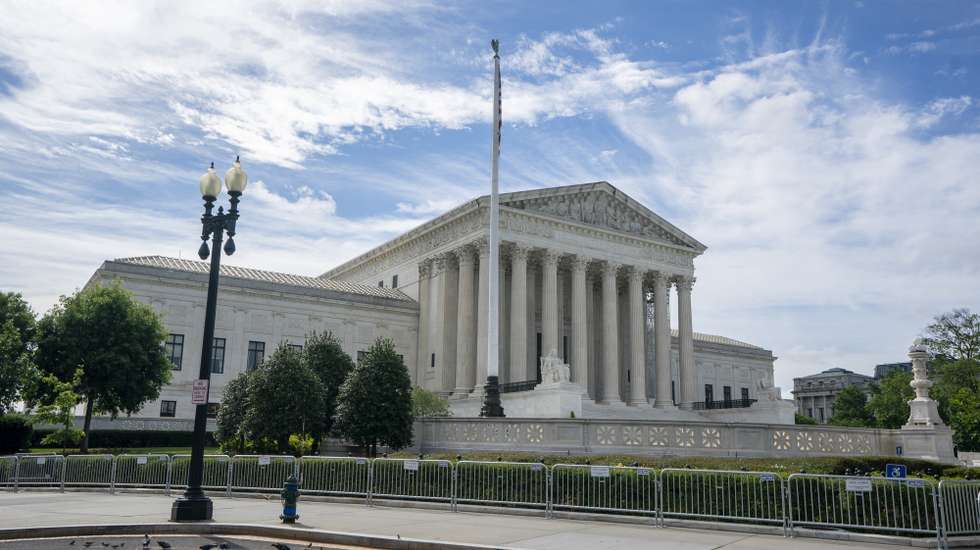 epa11441665 The Supreme Court in Washington, DC, USA, 27 June 2024. In a temporary victory for abortion-rights advocates the Supreme Court dismissed the high profile Idaho abortion case Idaho v. United States.  EPA/SHAWN THEW