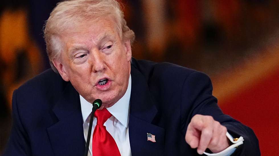 epa12800561 US President Donald Trump speaks during a 'Saving College Sports' roundtable in the East Room of the White House in Washington, DC, USA, 06 March 2026. A new council that will explore ways to overhaul college sports is expected to discuss a potential antitrust exemption, a policy change the National Collegiate Athletic Association has sought to protect itself from legal challenges to player compensation rules.  EPA/AARON SCHWARTZ / POOL