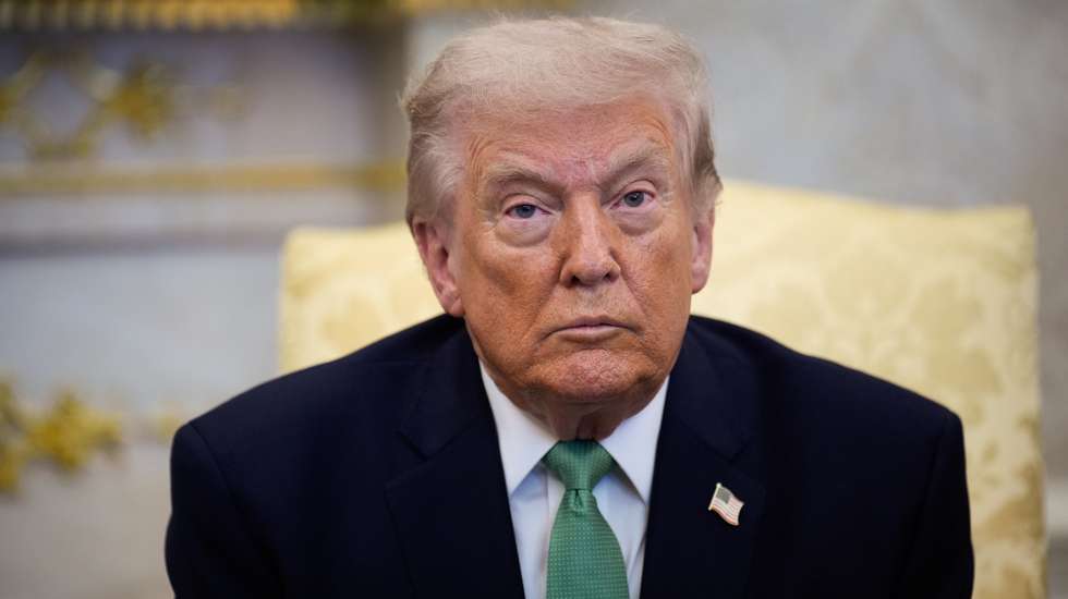 epa12827912 US President Donald Trump looks on during his  meeting with Taoiseach of Ireland Micheal Martin, in the Oval Office of the White House in Washington, DC, USA, 17 March 2026.  EPA/YURI GRIPAS / POOL