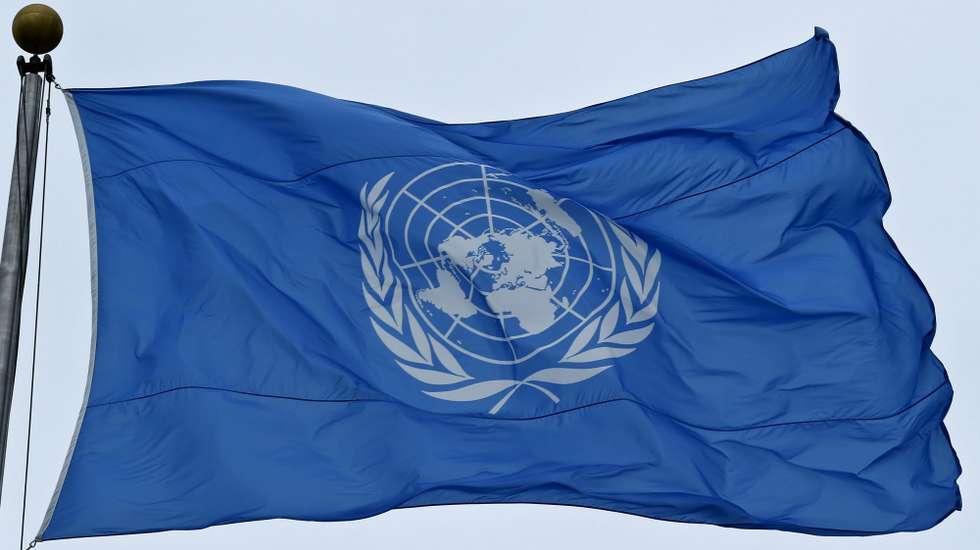 Equidade de acesso não foi garantida como a produção "extraordinariamente rápida" de vacinas seguras e eficazes, diz especialista da ONU