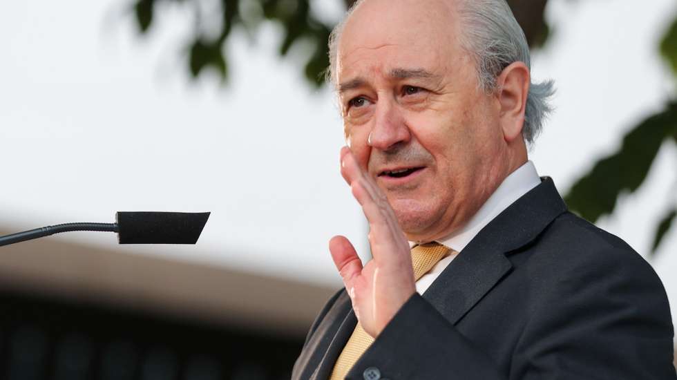 O presidente do PSD, Rui Rio, intervém na cerimónia de apresentação do deputado Duarte Pacheco como candidato pela Coligação PSD/CDS-PP/PPM à Camara Municipal de Torres Vedras, 28 de abril de 2021. MIGUEL A. LOPES/LUSA