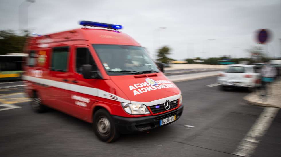 O alerta foi dado às 10h28 e o piloto conseguiu fugir antes do embate