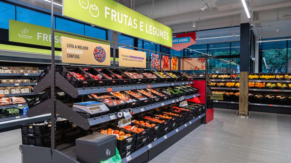 Secção de frutas e legumes do supermercado ALDI