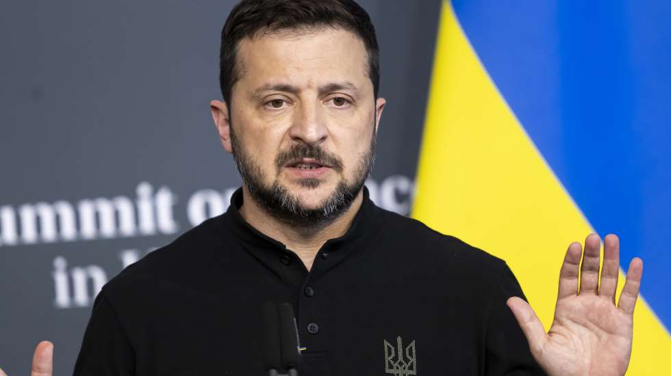epa11415190 Ukrainian President Volodymyr Zelensky speaks during the closing Media conference during the Summit on peace in Ukraine in Stansstad near Lucerne, Switzerland, 16 June 2024. International heads of state gather on 15 and 16 June at the Buergenstock Resort in central Switzerland for the two-day Summit on Peace in Ukraine.  EPA/ALESSANDRO DELLA VALLE / POOL EDITORIAL USE ONLY