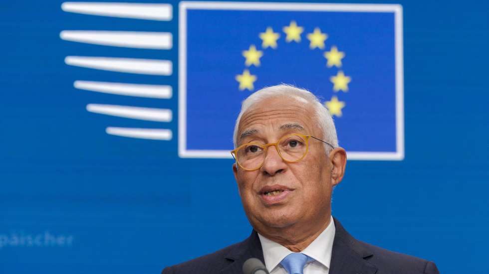 epa12472977 European Council President Antonio Costa speaks during the press conference during the EU Tripartite Social Summit in the EU Council in Brussels, Belgium, 22 October 2025.  EPA/OLIVIER MATTHYS
