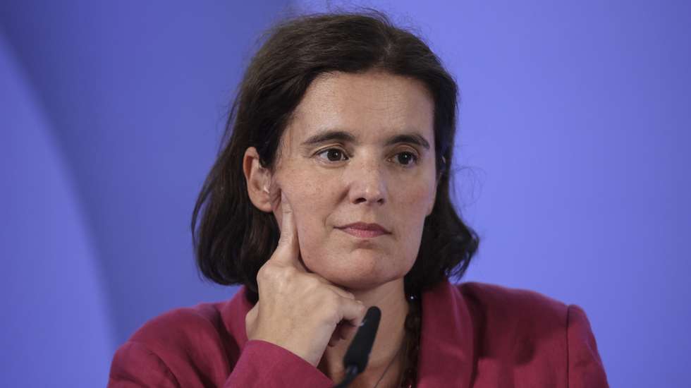 A ministra da Presidência, Mariana Vieira da Silva, intervém durante uma conferência de imprensa sobre a aprovação, pela Comissão Europeia, do plano de Reprogramação do Plano de Recuperação e Resiliência (PRR) nacional, Oeiras, 22 de setembro de 2023. CARLOS M. ALMEIDA/LUSA