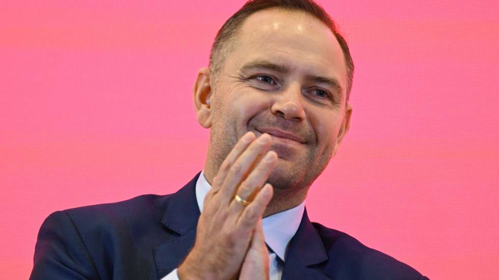 epa11730981 The head of Polish Institute of National Remembrance (IPN) Karol Nawrocki attends the Pomeranian Congress of National Remembrance, organized by the Gdansk branch of the IPN at the AmberExpo Hall in Gdansk, Poland, 20 November 2024. The socially-conservative PiS has two possible presidential nominees Karol Nawrocki and Przemyslaw Czarnek. The presidential ballot will be held in May 2025.  EPA/ADAM WARZAWA POLAND OUT