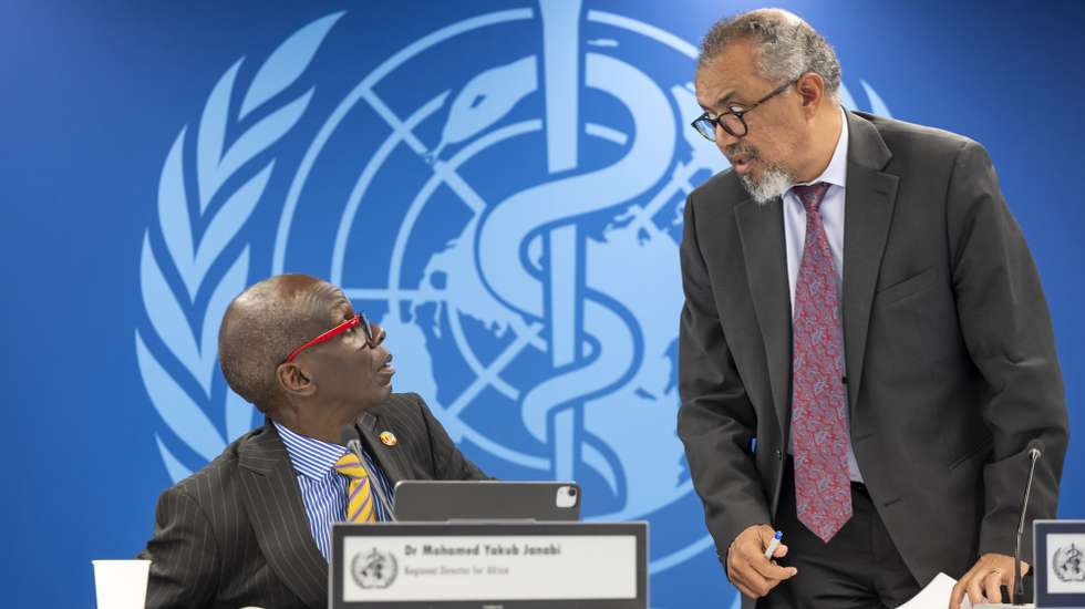 epa12984091 World Health Organization (WHO) Director-General Tedros Adhanom Ghebreyesus (R) speaks with WHO Regional Director for Africa Mohamed Yakub Janabi (L) during a press conference on the Ebola disease outbreak caused by the Bundibugyo virus in the Democratic Republic of the Congo and Uganda at WHO headquarters in Geneva, Switzerland, 22 May 2026.  EPA/MARTIAL TREZZINI