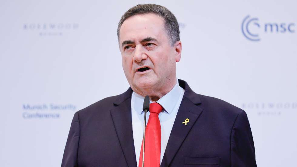 epa11157907 Israeli Foreign Minister Israel Katz speaks during a press statement at a side event of the 60th Munich Security Conference (MSC), in Munich, Germany, 16 February 2024. More than 500 high-level international decision-makers meet at the 60th Munich Security Conference in Munich during their annual meeting from 16 to 18 February 2024 to discuss global security issues.  EPA/RONALD WITTEK
