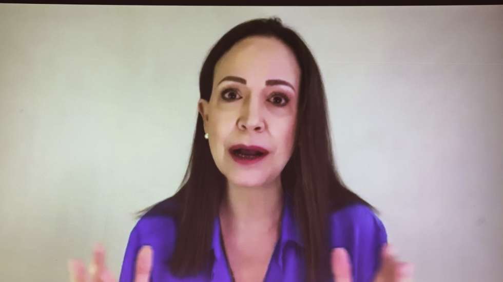epa12122603 Venezuelan opposition leader Maria Corina Machado speaks via videoconference during the 'Freedom and Democracy Forum' in Madrid, Spain, 21 May 2025.  EPA/JAVIER LIZON