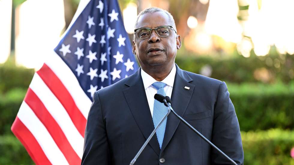 epa10774803 US Defence Secretary Lloyd Austin attends a press conference after the Australia-US Ministerial Consultations (AUSMIN) at Government House in Brisbane, Queensland, Australia, 29 July 2023. Australia's ministers of Defence and Foreign Affairs are meeting with their US counterparts for the annual AUSMIN talks.  EPA/DARREN ENGLAND AUSTRALIA AND NEW ZEALAND OUT