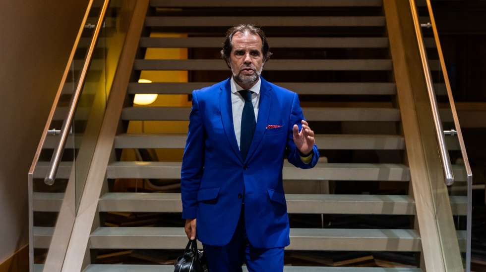 O secretário-geral do Partido Social Democrata (PSD), Miguel Albuquerque, à chegada para a reunião do Conselho Nacional do PSD, em Lisboa, 23 de setembro de 2024. JOSÉ SENA GOULÃO/LUSA