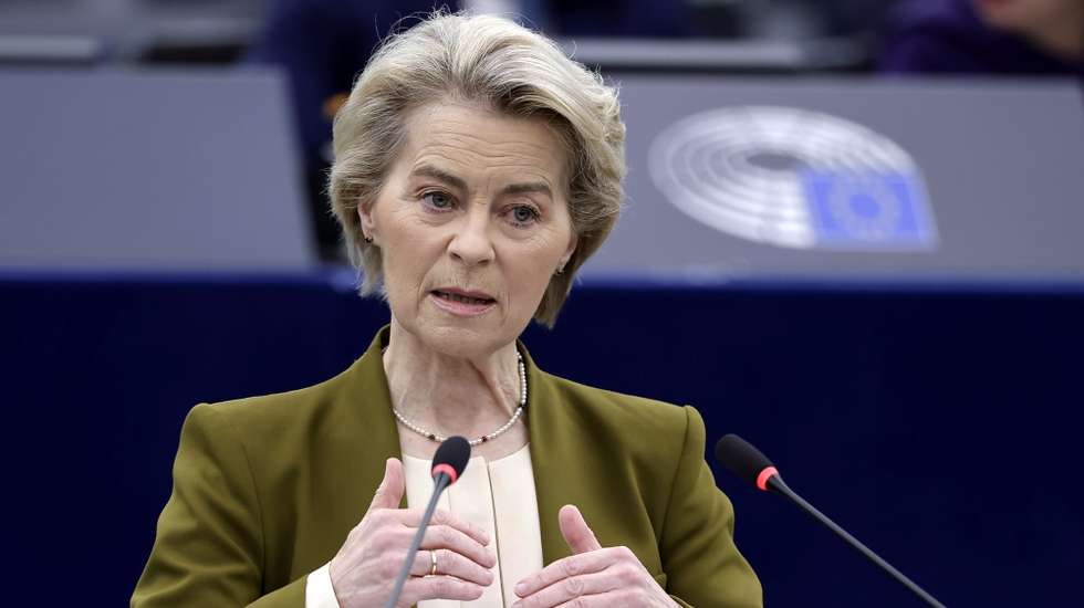 epa11843909 President of the European Commission Ursula von der Leyen speaks during a debate on 'Conclusions of the European Council meeting of 19 December 2024' at the European Parliament in Strasbourg, France, 22 January 2025. The EU Parliament's session runs from 20 till 23 January 2025.  EPA/RONALD WITTEK