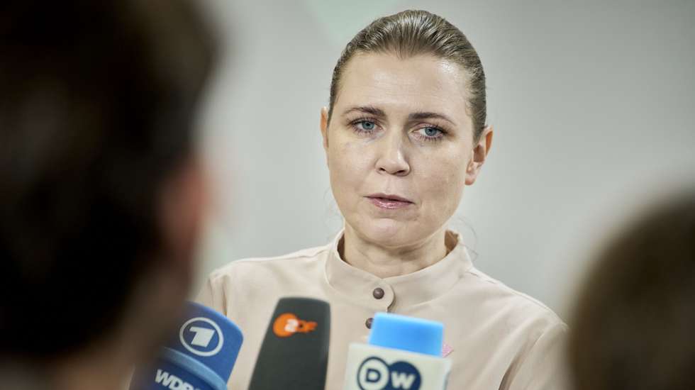 epa12333059 Lithuanian Defense Minister Dovile Sakaliene talks to the media as she arrives to attend the informal EU defense ministers' meeting in Copenhagen, Denmark, 29 August 2025.  EPA/THOMAS TRAASDAHL  DENMARK OUT