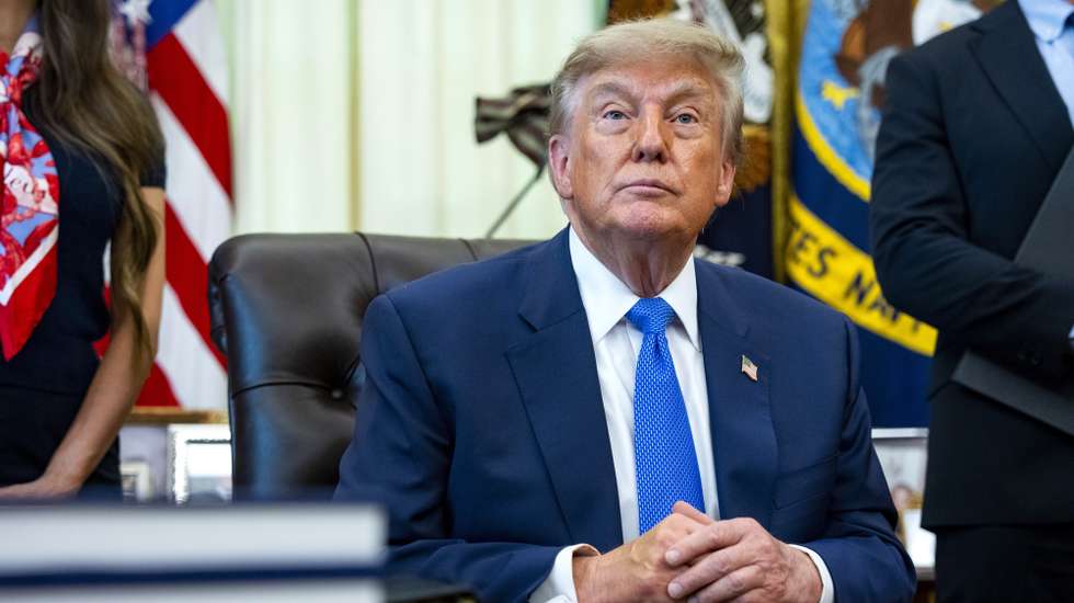 epa13160273 US President Donald Trump speaks during the signing of an executive order reviewing childhood vaccine recommendations in the Oval Office of the White House in Washington, DC, USA, 10 August 2026. The order maintains recommendations for vaccines against 11 diseases, including measles and polio, while calling for others, including hepatitis A, hepatitis B and meningococcal disease, to be limited to high-risk populations.  EPA/BONNIE CASH / POOL