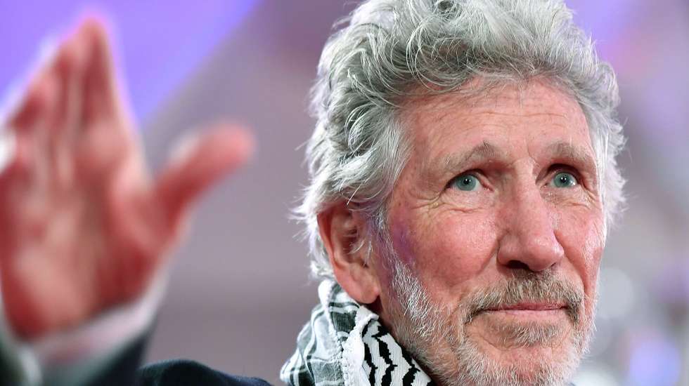epa07823455 British musician Roger Waters arrives for a premiere of  'Roger Waters Us and Them' during the 76th annual Venice International Film Festival, in Venice, Italy, 06 September 2019. The movie is presented out of competition at the festival running from 28 August to 07 September.  EPA/ETTORE FERRARI