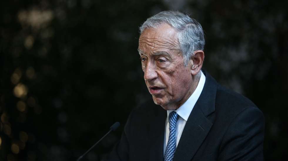 O Presidente da República, Marcelo Rebelo de Sousa discursa durante o almoço comemorativo dos 50 anos de uma reunião do Movimento dos Capitães em Cascais, uma iniciativa tem organização conjunta da Comissão Comemorativa 50 anos 25 de Abril, com a Associação 25 de Abril e a Câmara Municipal de Cascais, 05 de Março de 2024. RODRIGO ANTUNES/LUSA