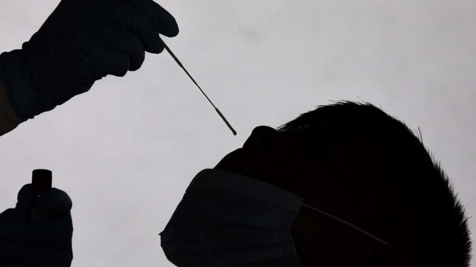 epaselect epa09393898 A health worker collects a nose swab sample for a PCR test amid the new mutant of the Delta Covid-19 variant at Sukraraj Tropical and Infectious Disease Hospital in Kathmandu, Nepal, 04 August 2021. Kathmandu District Administration urged the residents of Kathmadu to avoid gatherings that may lead to overcrowding such as protests, rallies, conventions, meetings to prevent from the new mutant of the Delta COVID-19 variant.  EPA/NARENDRA SHRESTHA