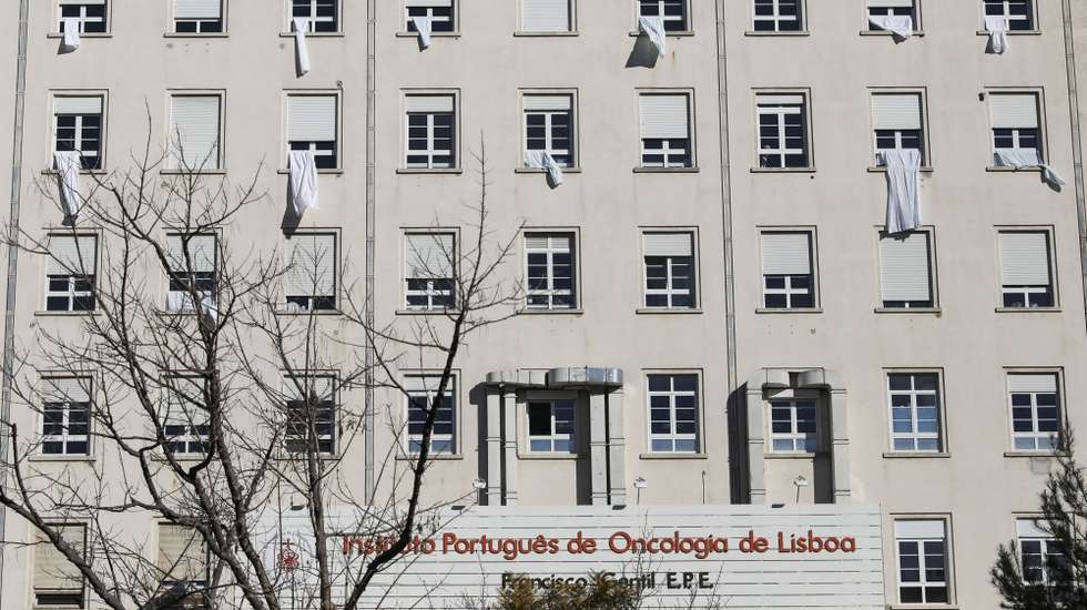 Em dezembro de 2021 o IPO de Lisboa tinha 22 farmacêuticos, um ano depois 18 e em agosto deste ano eram 25