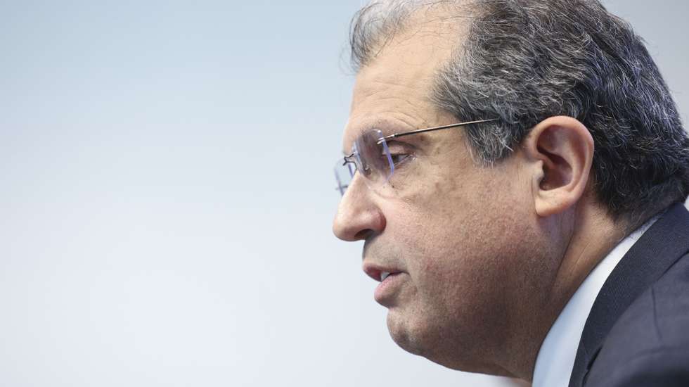 O Presidente do Conselho de Administração da Autoridade Nacional de Comunicações  (ANACOM), João Cadete de Matos, durante a conferencia de imprensa sobre os aumentos de preços dos serviços de comunicações eletrónicas anunciados para este ano, Lisboa, 01 fevereiro 2023. ANDRÉ KOSTERS/LUSA