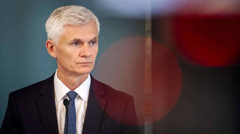 epa13259381 Denmark's Chief of the Defense Intelligence Service Thomas Ahrenkiel holds a press conference following the publication of a new DIS assessment of the threat from Russia at the Commandant's House at Kastellet in Copenhagen, Denmark, 24 September 2026.  EPA/IDA MARIE ODGAARD  DENMARK OUT