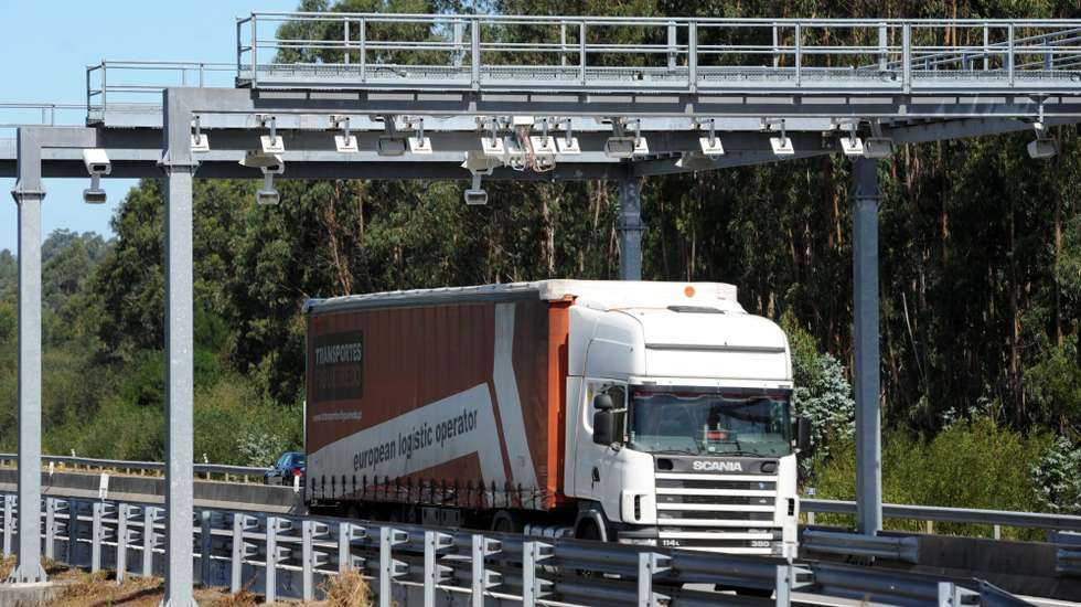 A grande maioria das autoestradas nacionais são portajadas
