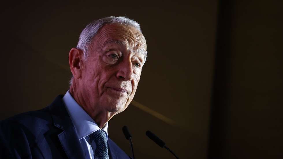O Presidente da República, Marcelo Rebelo de Sousa, discursa na sessão de encerramento do 12.º Encontro Anual do Conselho da Diáspora Portuguesa, em Cascais, 18 de dezembro de 2025. RODRIGO ANTUNES/LUSA