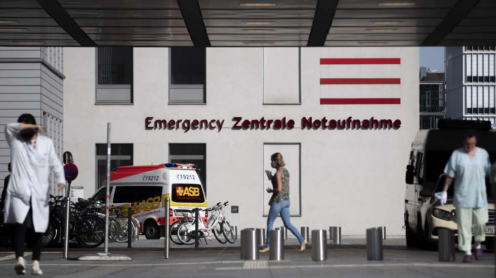epa08668641 A view shows the Charite hospital where Russian opposition leader Alexei Navalny is hospitalized in Berlin, Germany, 14 September 2020. According to the announcement of the Charite hospital, Navalny has been successfully removed from mechanical ventilation and is able to leave his bed for short periods of time. Navalny is treated at the Charite hospital in Berlin since 22 August 2020 for being poisoned with a nerve agent from the Novichok group.  EPA/HAYOUNG JEON