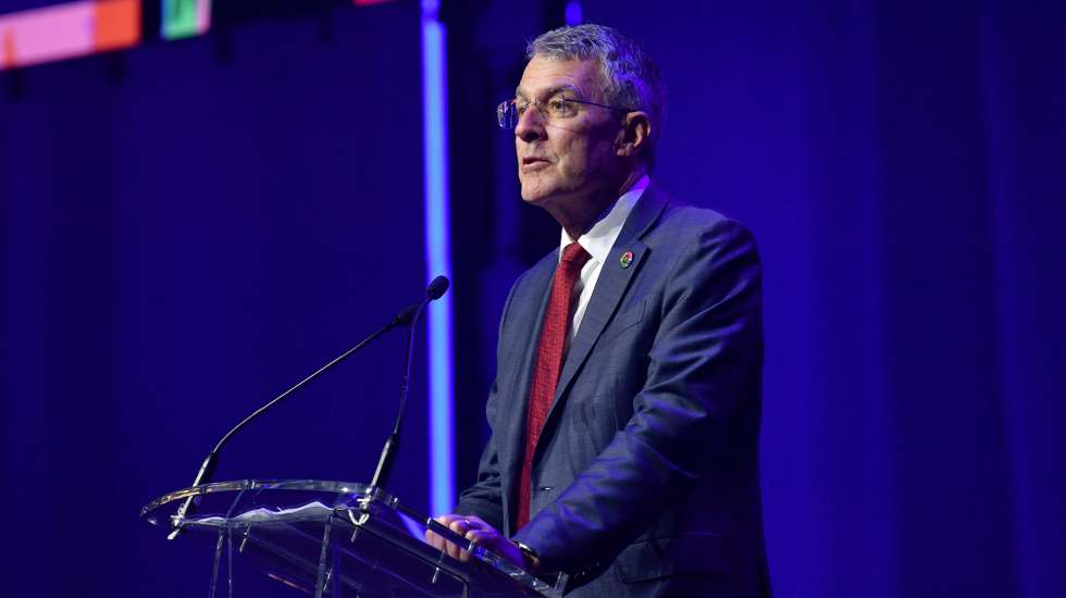 epa10496106 Attorney-General of Australia Mark Dreyfus speaks to attendees during a Sydney WorldPride 2023 Human Rights Conference, in Sydney, Australia, 01 March 2023.  EPA/BIANCA DE MARCHI  AUSTRALIA AND NEW ZEALAND OUT