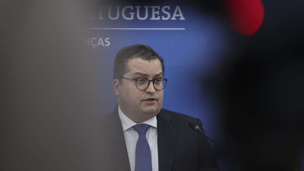 O ministro de Estado e das Finanças, Joaquim Miranda Sarmento, reage à divulgação das Contas Nacionais do Instituto Nacional de Estatística, relativas ao 4º trimestre de 2024. lISBOA, 26 de março de 2025. MIGUEL A. LOPES/LUSA